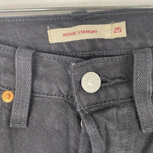 Levis Wedgie Straight Leg Jeans Black Heart Wash - Picture 5 of 6